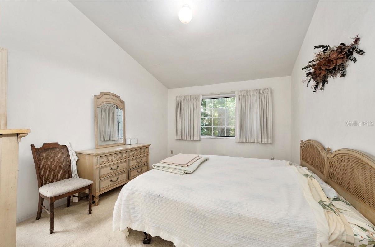 VINTAGE VIEW PH II - Residential