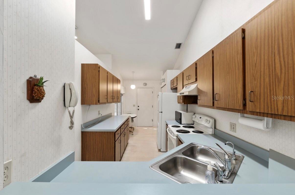 VINTAGE VIEW PH II - Residential