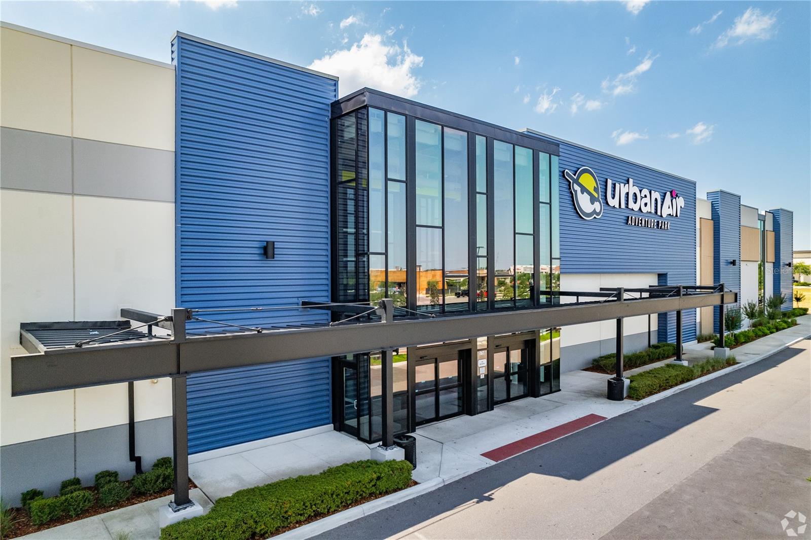 5758 HAMLIN GROVES TRAIL