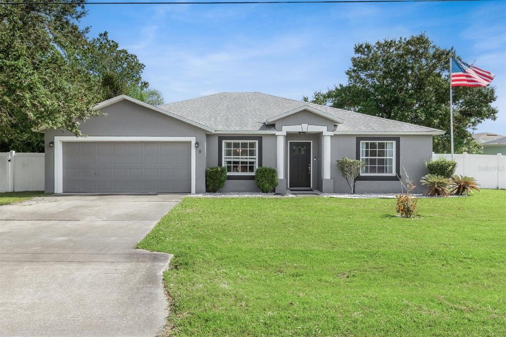 Photo of 8 Lamar Lane, Palm Coast, FL 32137 (MLS # FC314485)