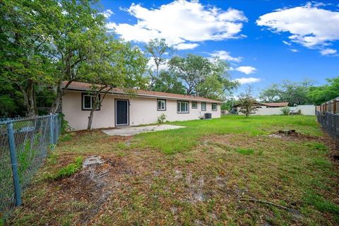 Tiny photo for 4506 NE 10th Street, Ocala, FL 34470 (MLS # G5112754)