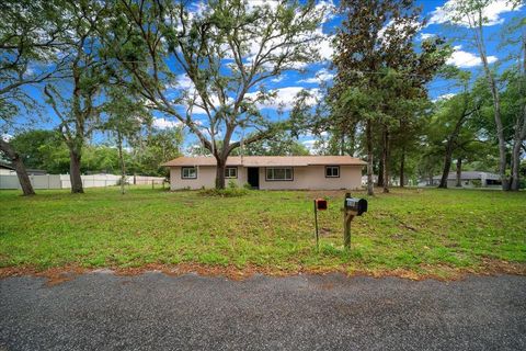 Tiny photo for 4506 NE 10th Street, Ocala, FL 34470 (MLS # G5112754)
