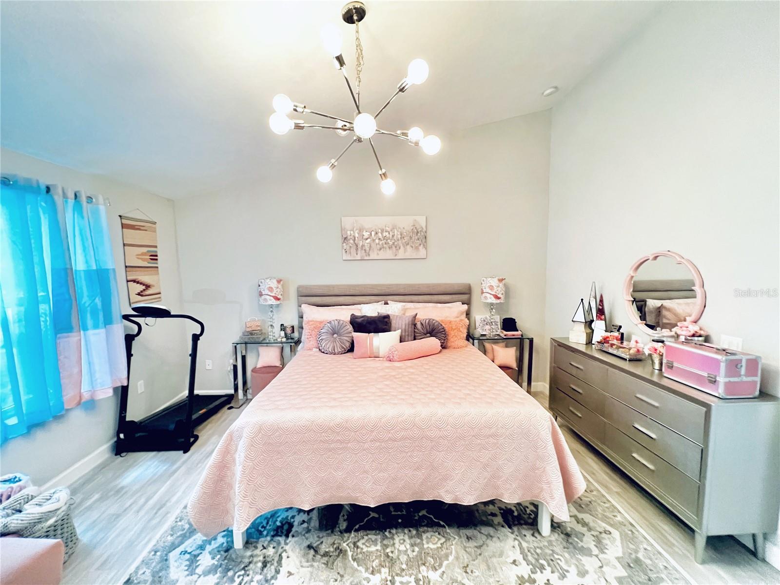 CORONADO TWNHMS - Residential