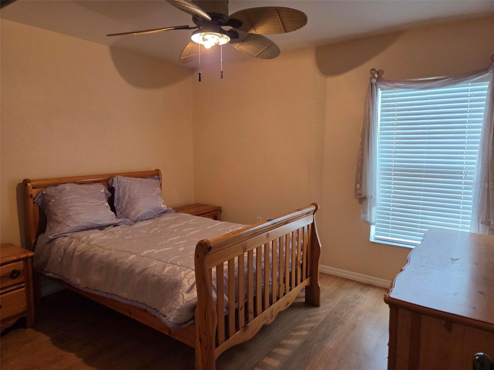 MOON LAKE ESTATES - Residential