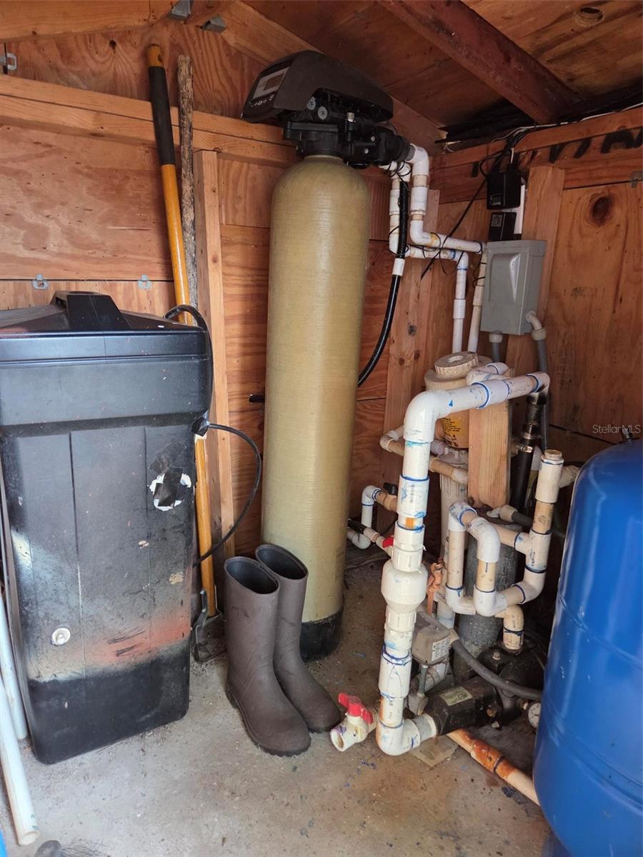 MOON LAKE ESTATES - Residential