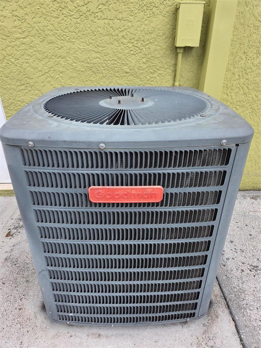 MOON LAKE ESTATES - Residential