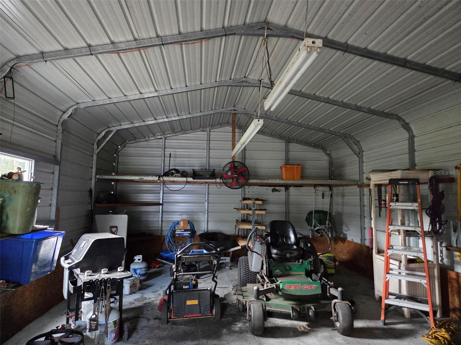 MOON LAKE ESTATES - Residential