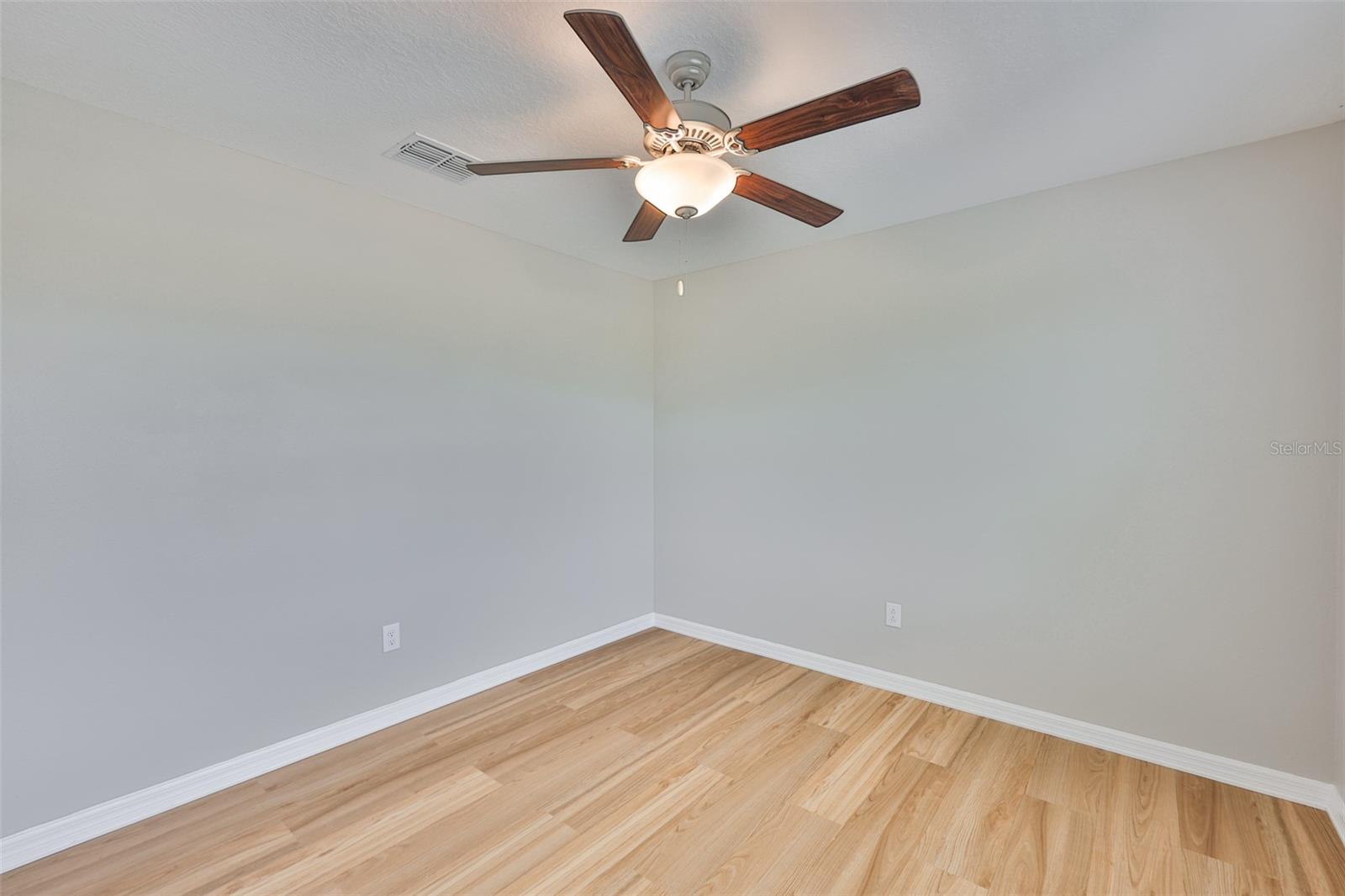 SOUTH CRK PH 2A 2B & 2C - Residential Lease