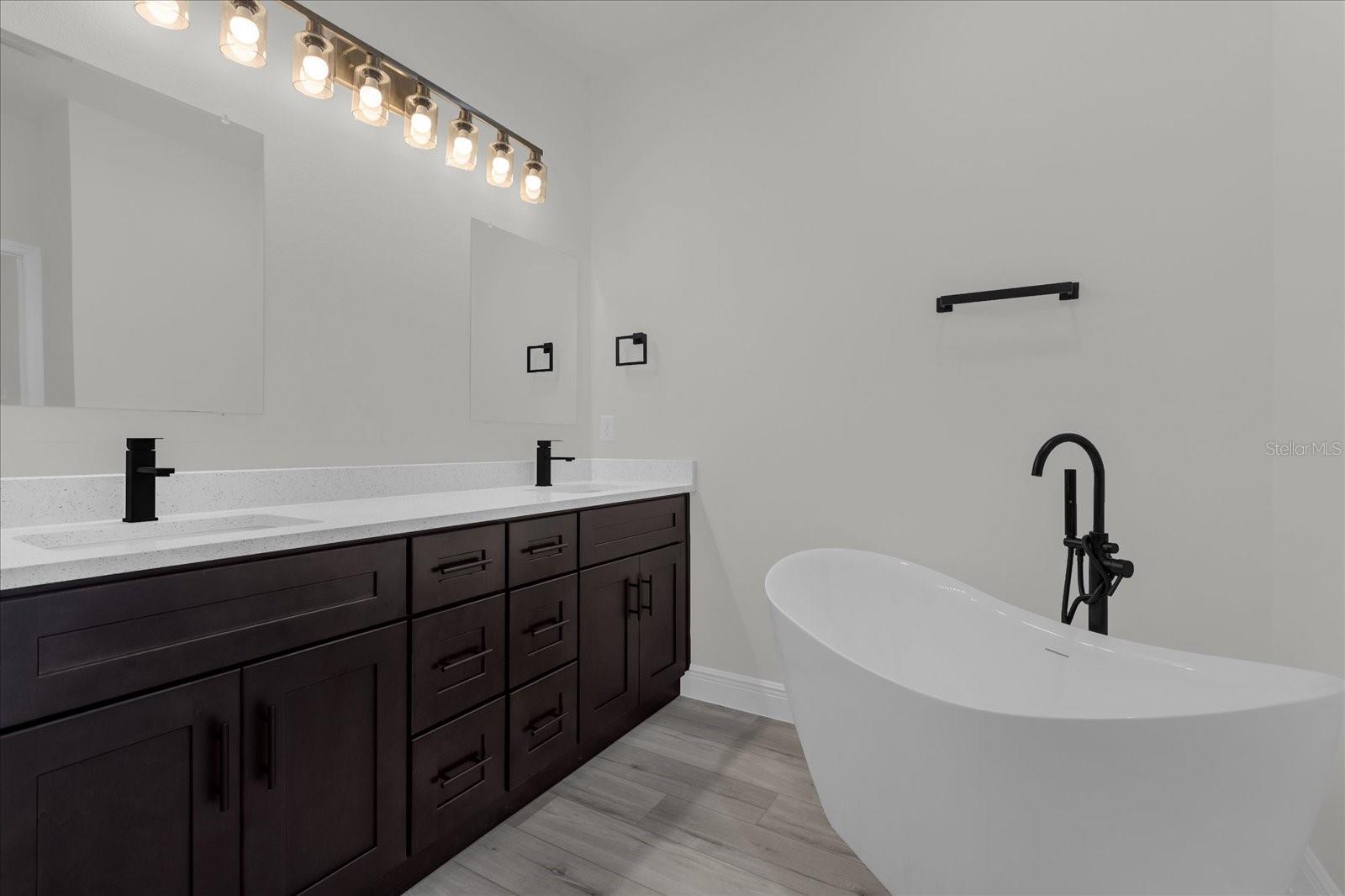CITRUS SPGS UNIT 27 - Residential