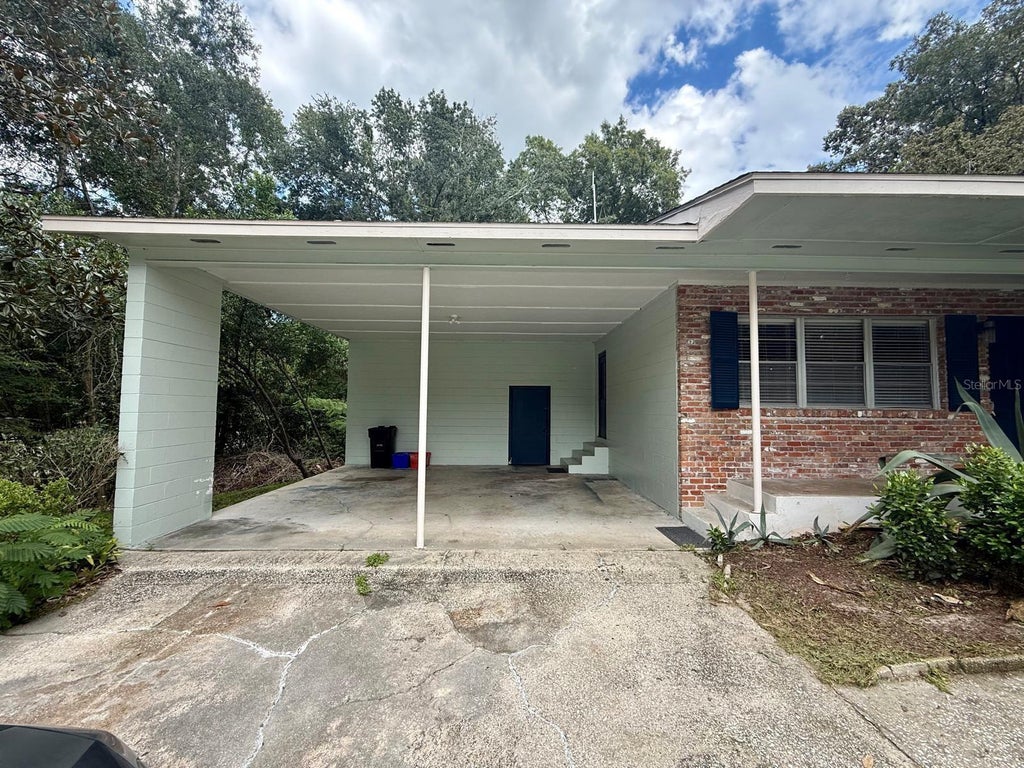 Photo of 3330 NW 31st Avenue, Gainesville, FL 32605 (MLS # O6441752)
