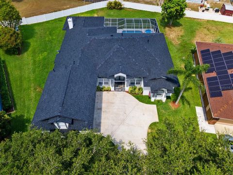 A home in VALRICO