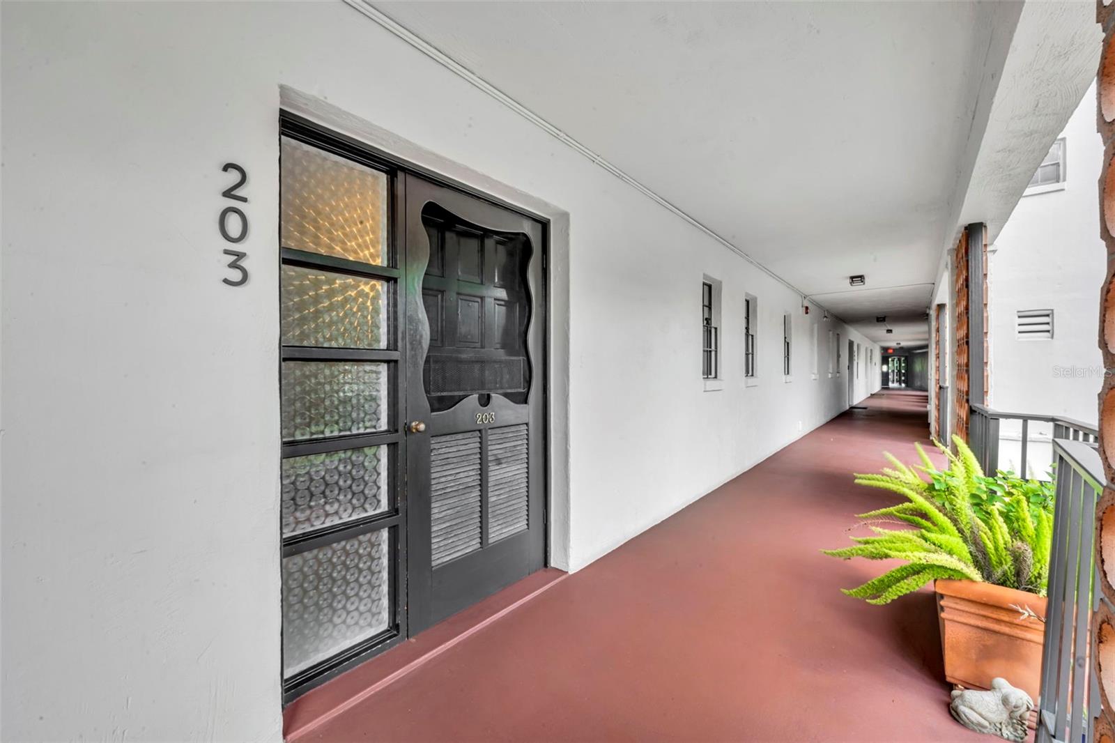 100 S INTERLACHEN AVENUE 203D