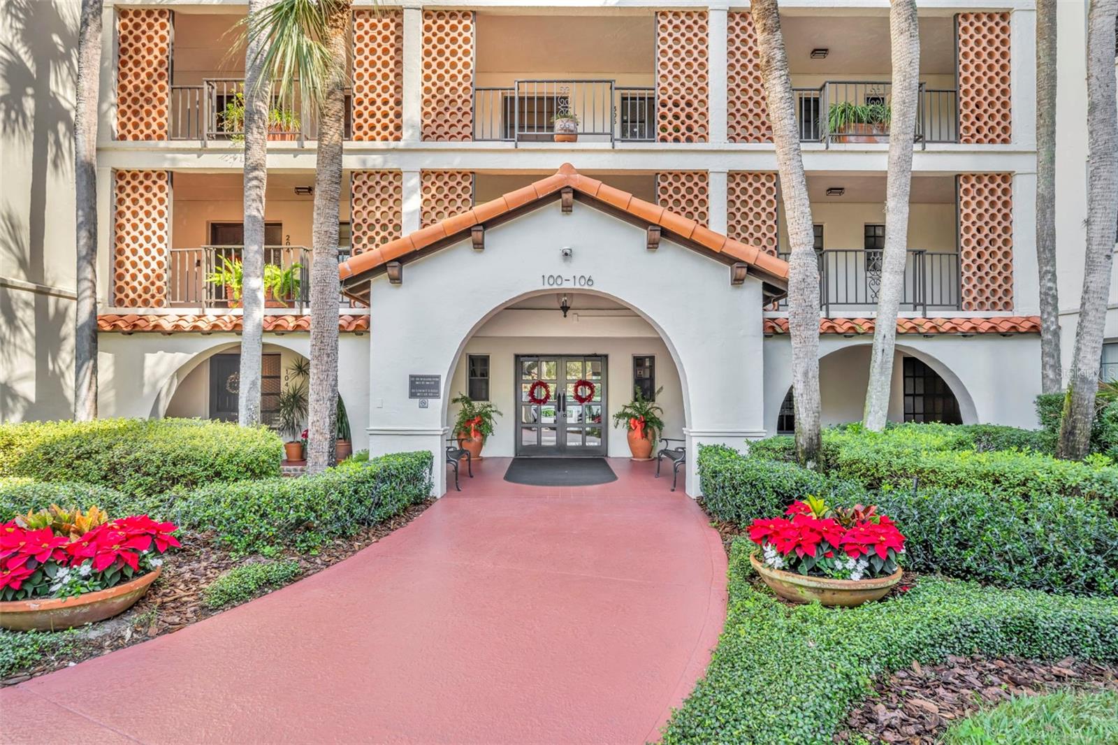 100 S INTERLACHEN AVENUE 203D