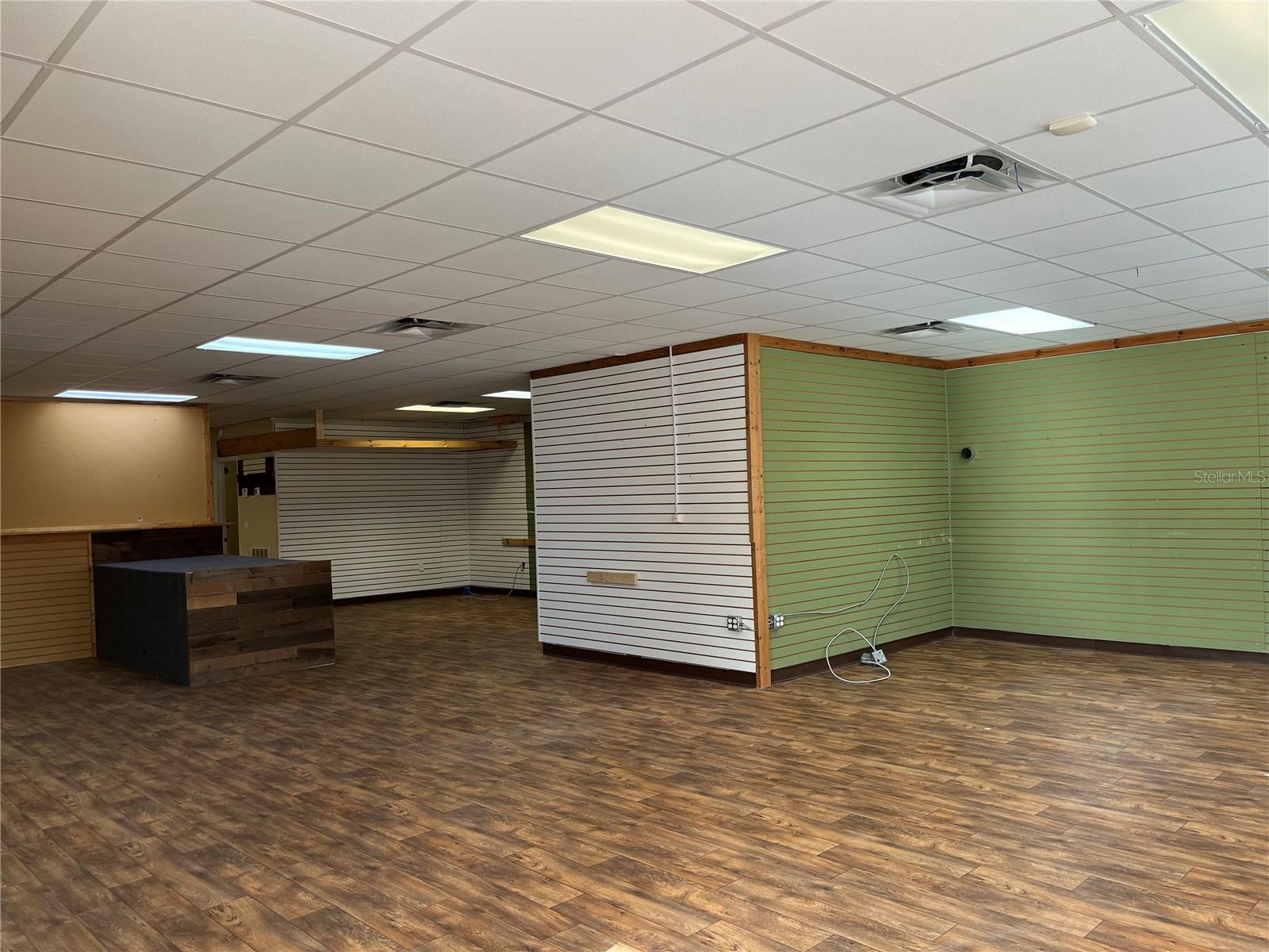 BAY STREET VILLAS - Commercial Sale
