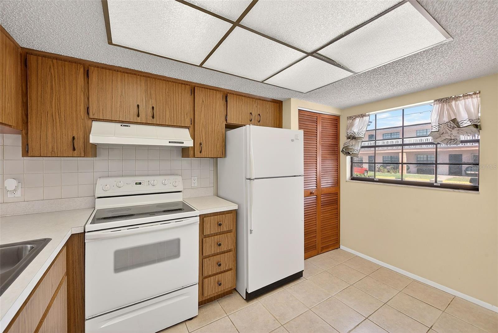 RIDGE GROVES CONDO - Residential