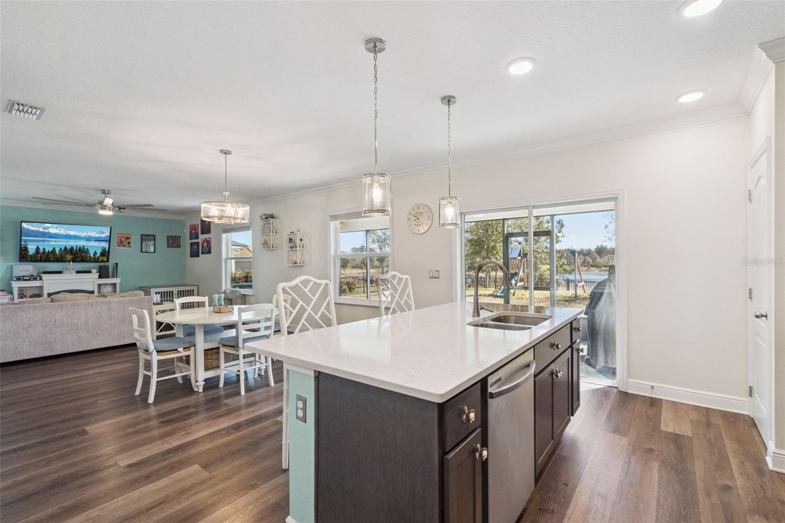 1640 OAK BLOSSOM DRIVE