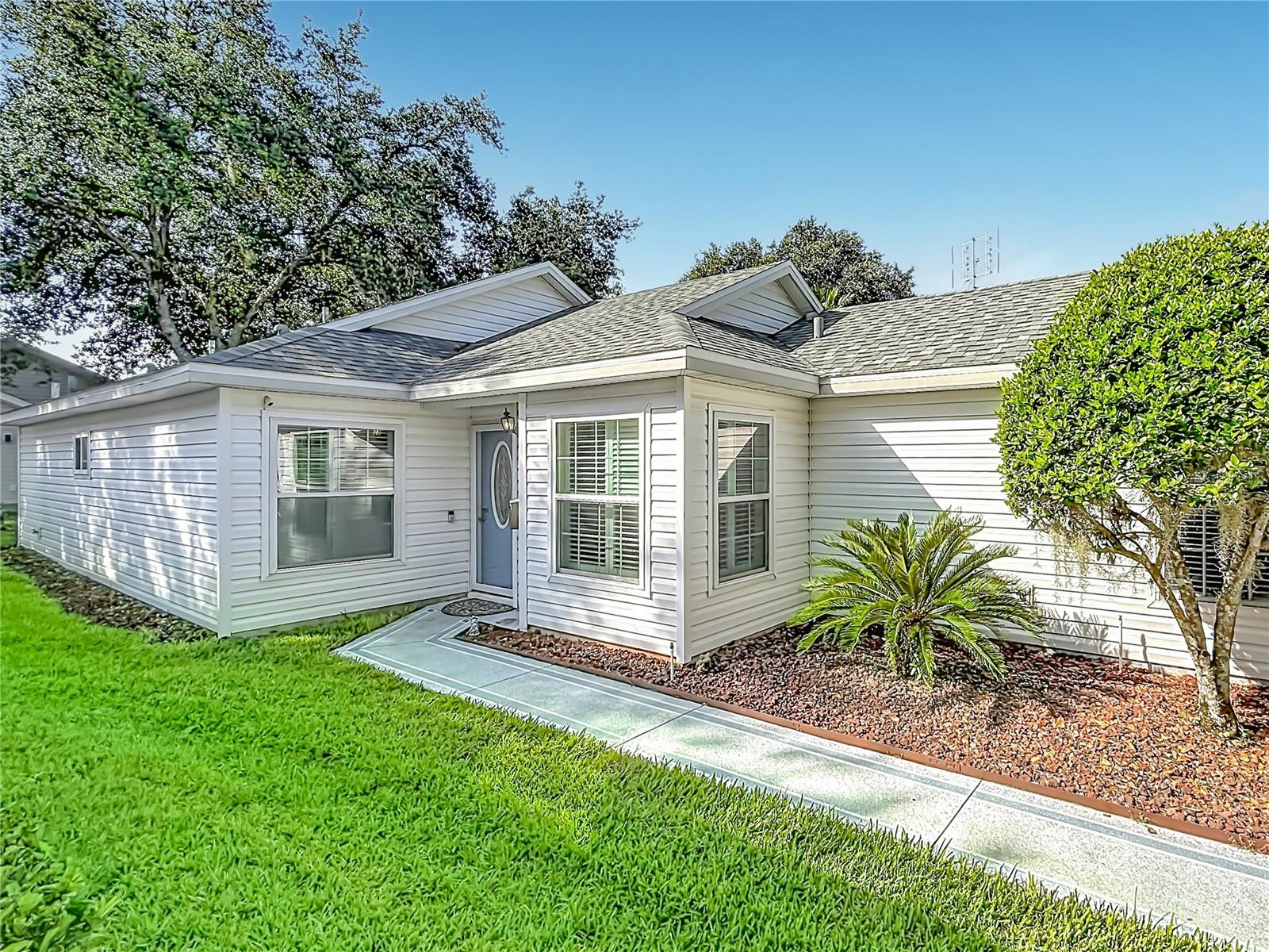 25146 CRANES ROOST CIRCLE