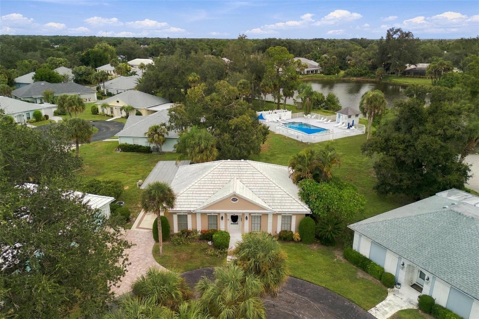 4 ANTIGUA CIRCLE 6
