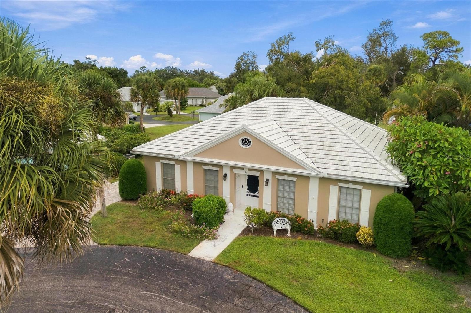 4 ANTIGUA CIRCLE 6