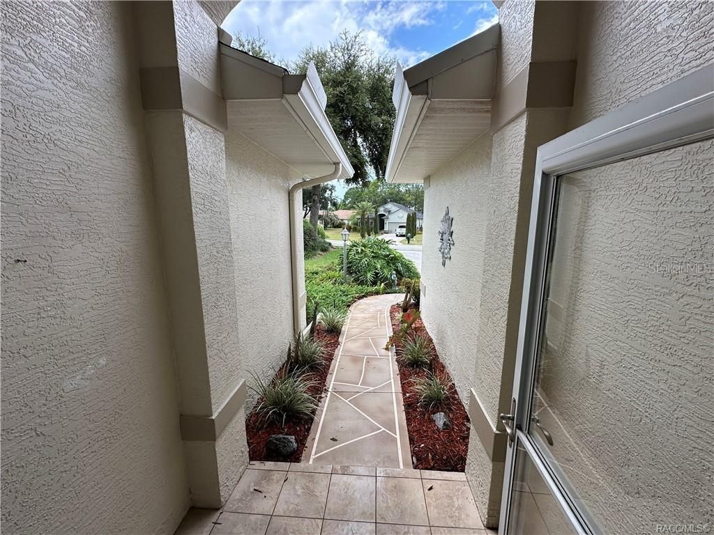 Photo of 1826 W Shanelle Path, Lecanto, FL 34461 (MLS # W7878077)