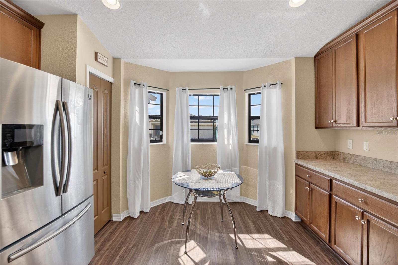 2963 CREEKS CROSSING BOULEVARD