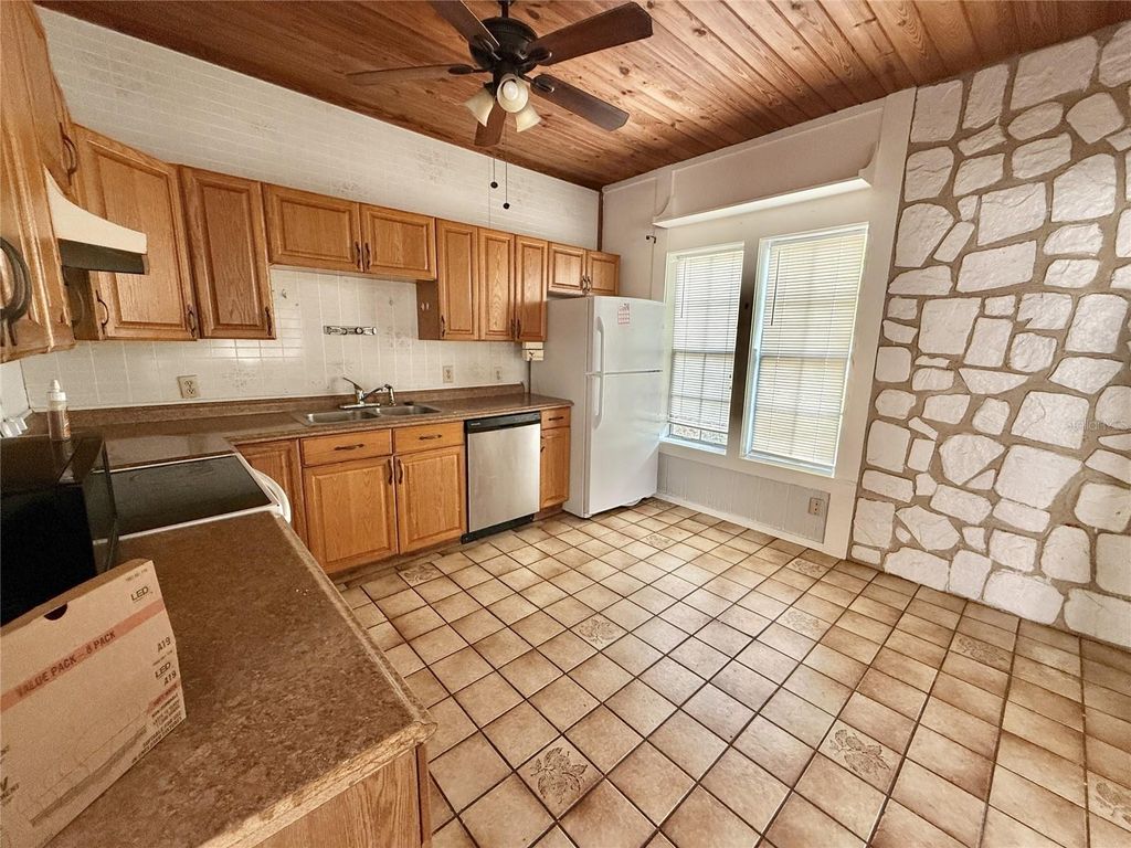 Photo of 1014 Verona Street #c, Kissimmee, FL 34741 (MLS # S5143946)