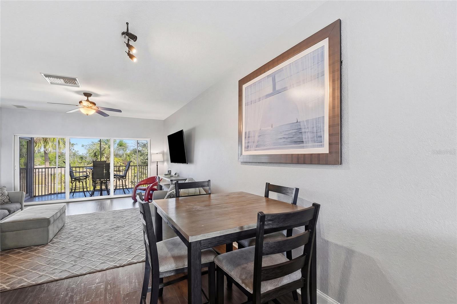 TOWNHOMES/CAPE HAZE - Residential