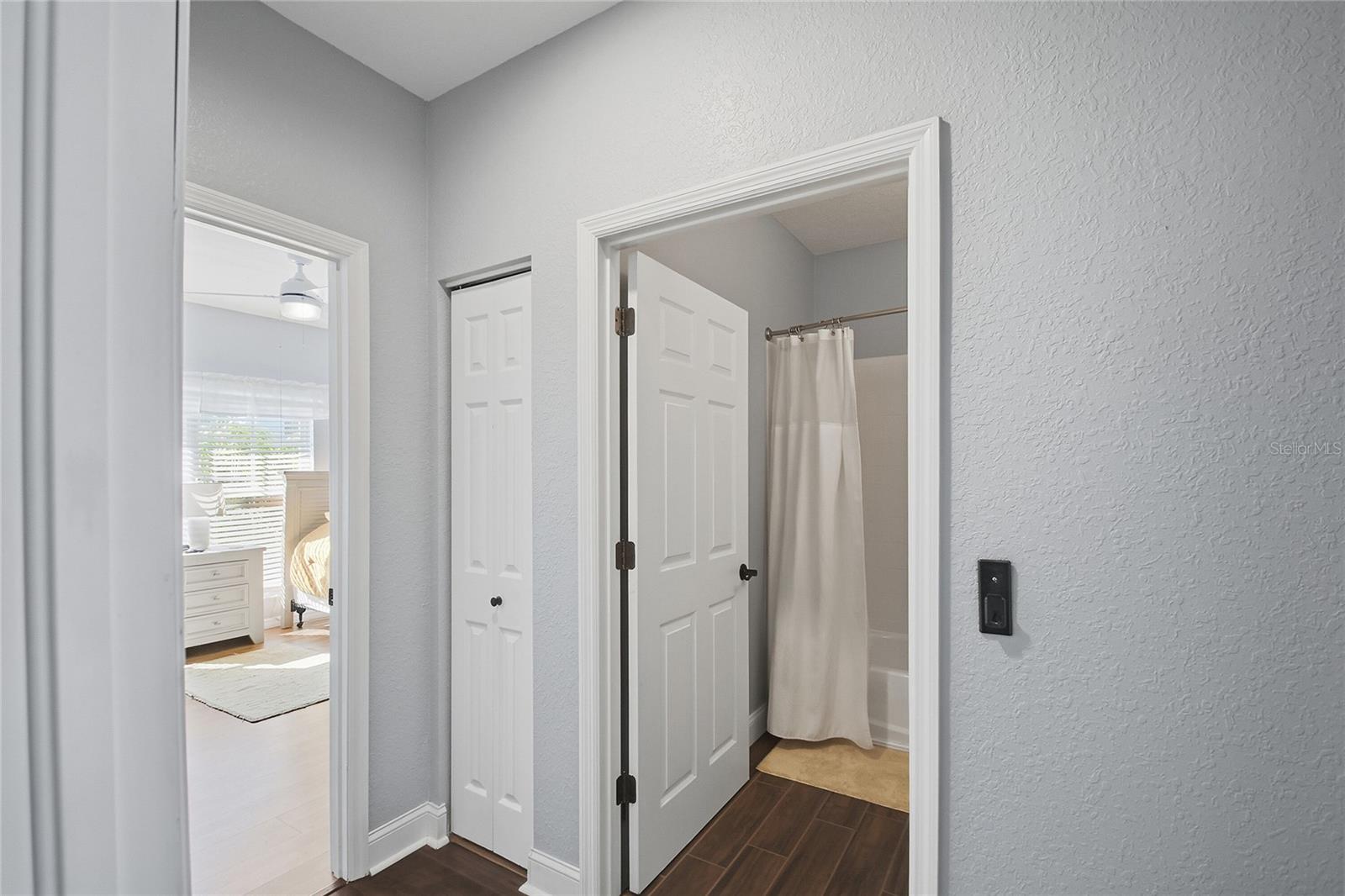 TOWNHOMES/CAPE HAZE - Residential