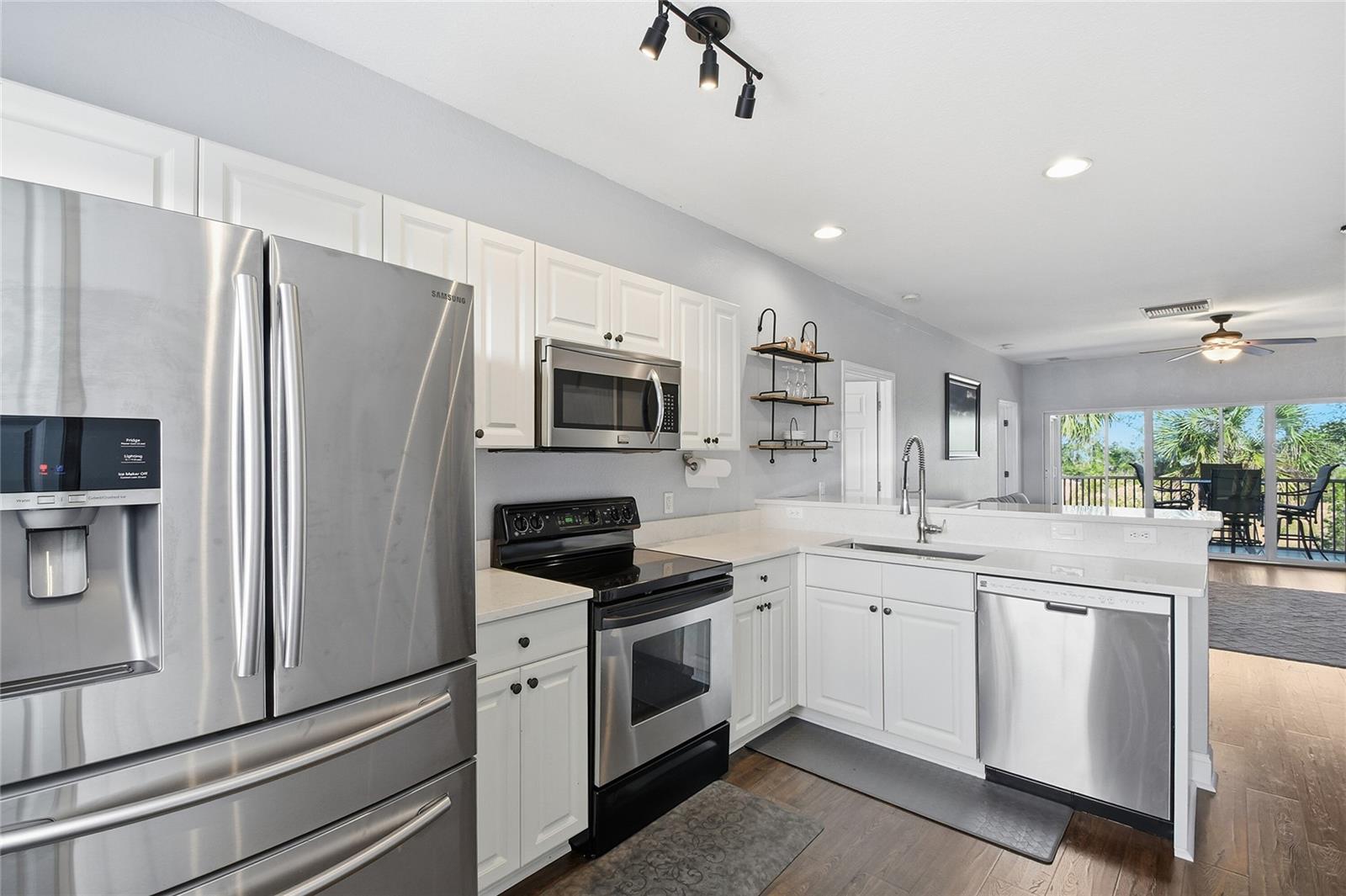 TOWNHOMES/CAPE HAZE - Residential