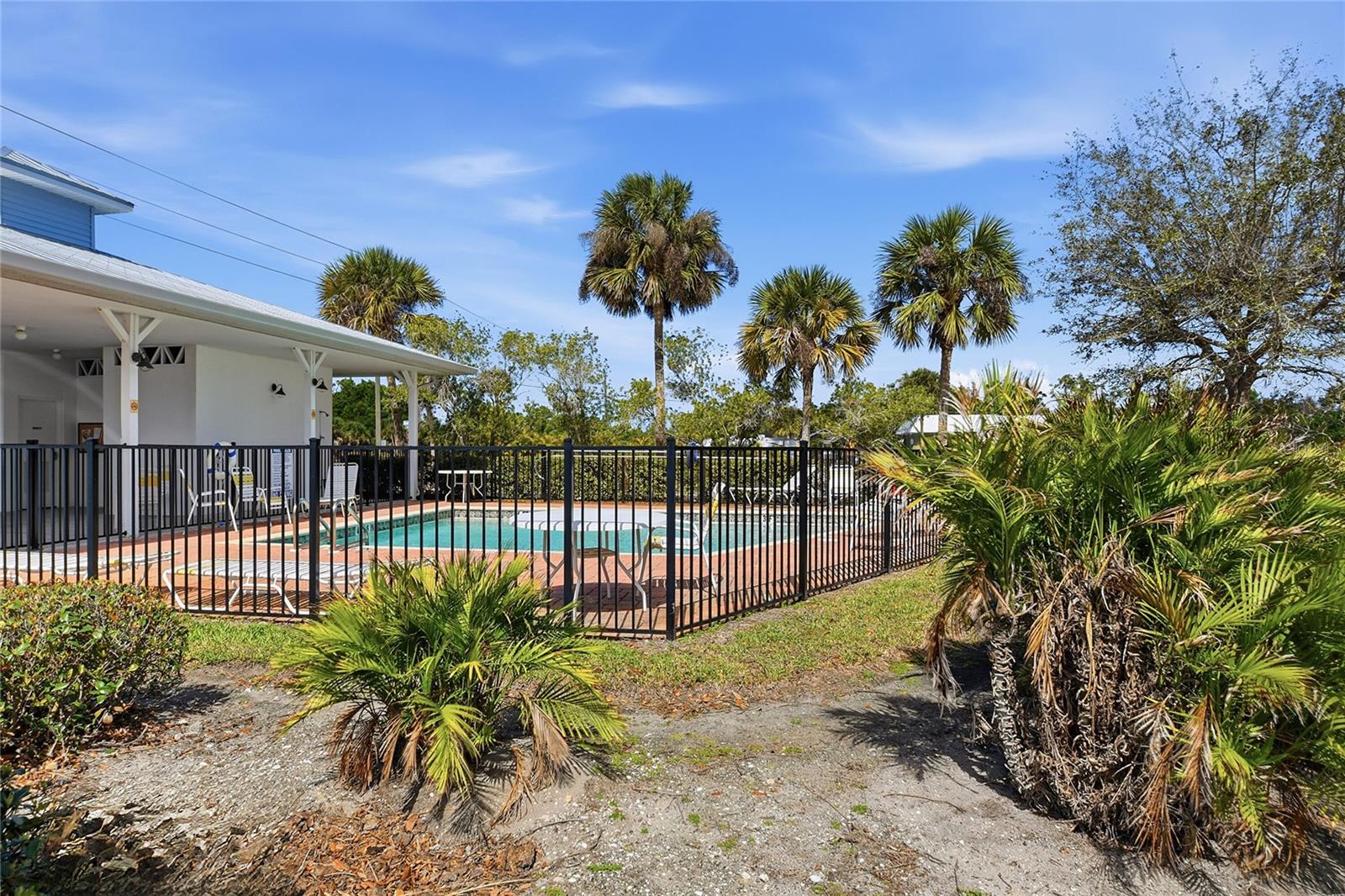 TOWNHOMES/CAPE HAZE - Residential