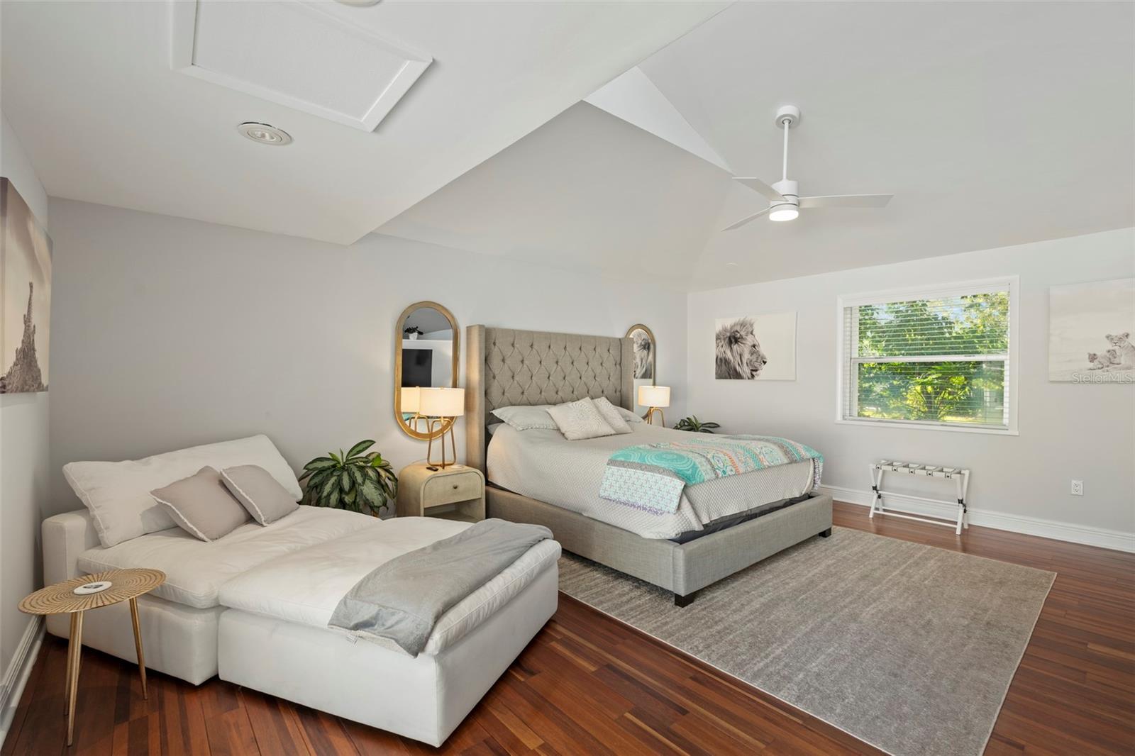 HARBOR ACRES - Residential