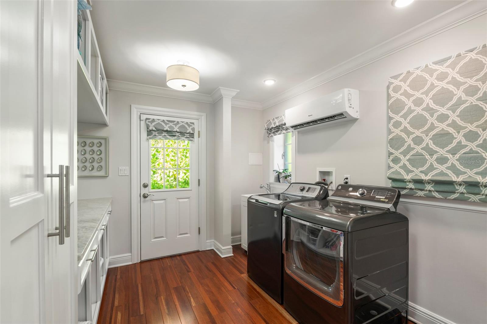 HARBOR ACRES - Residential