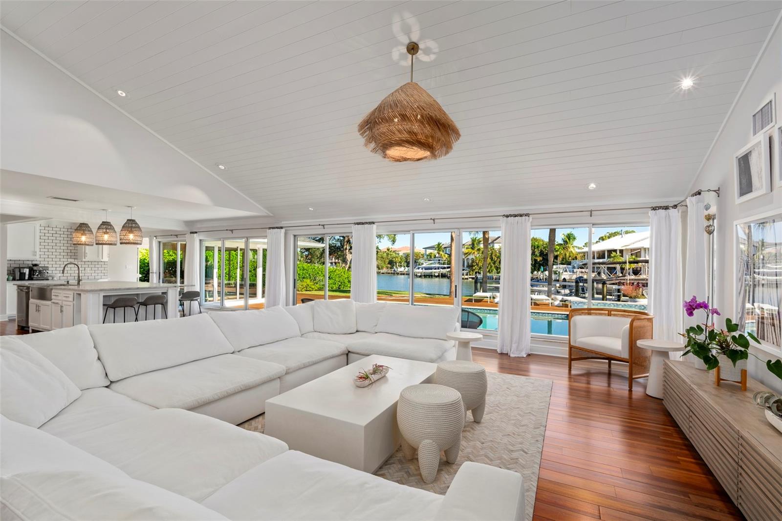 HARBOR ACRES - Residential