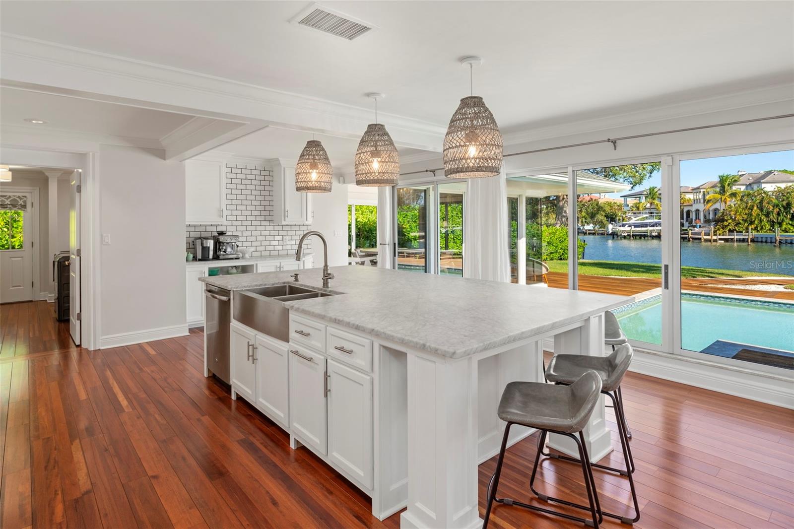 HARBOR ACRES - Residential