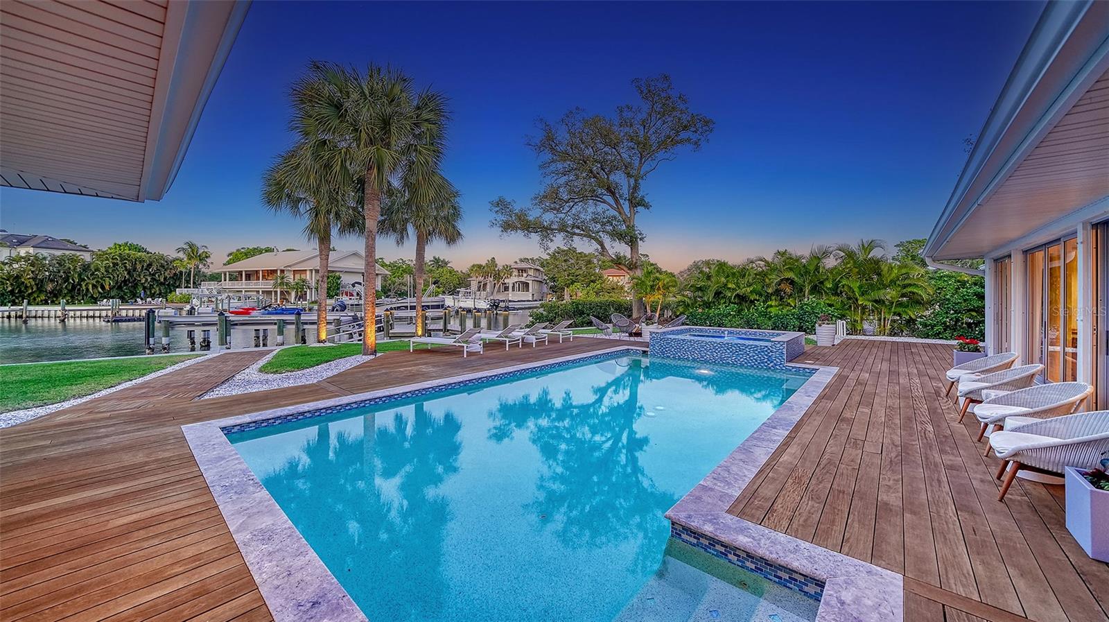 HARBOR ACRES - Residential