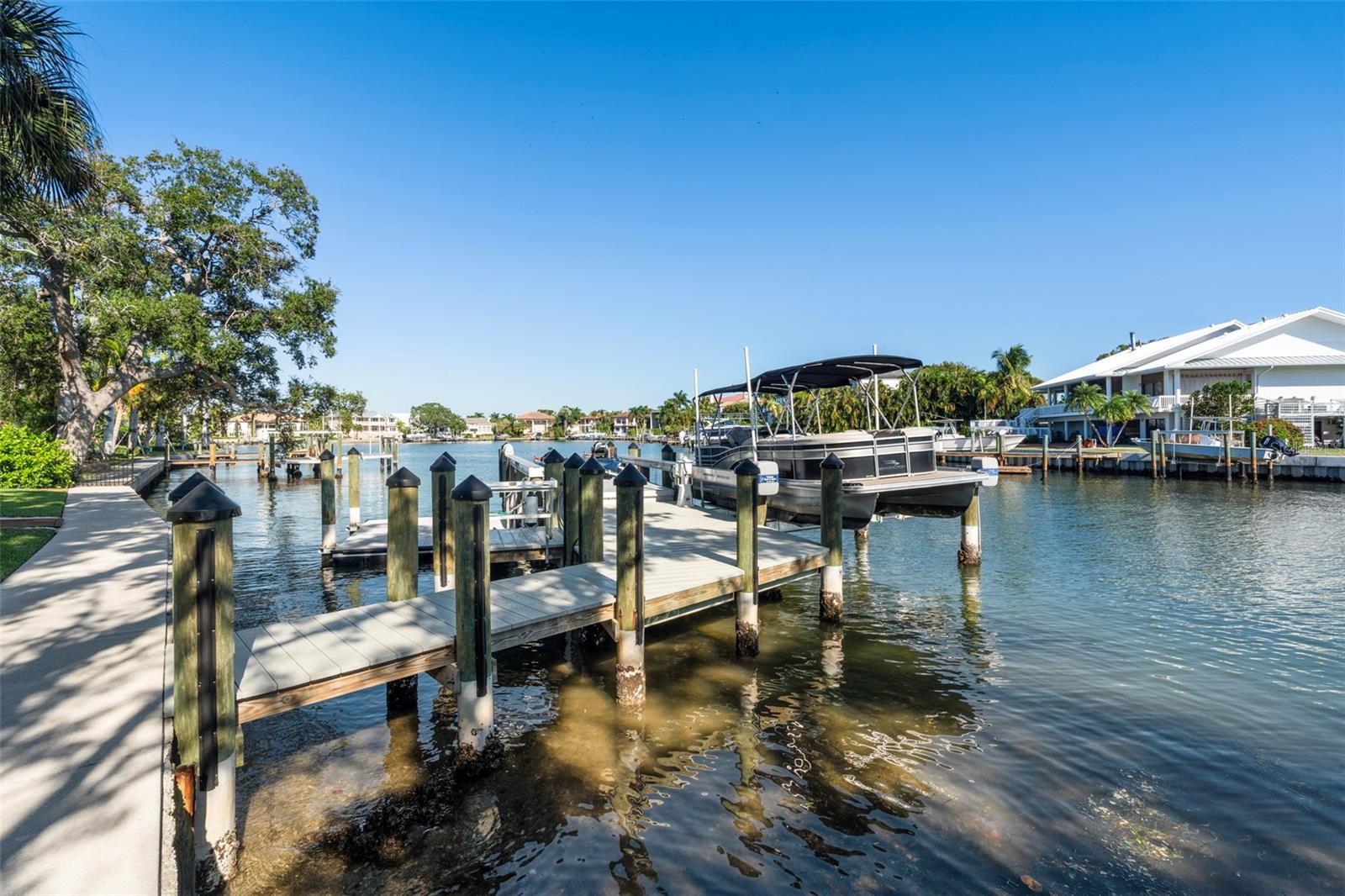 HARBOR ACRES - Residential