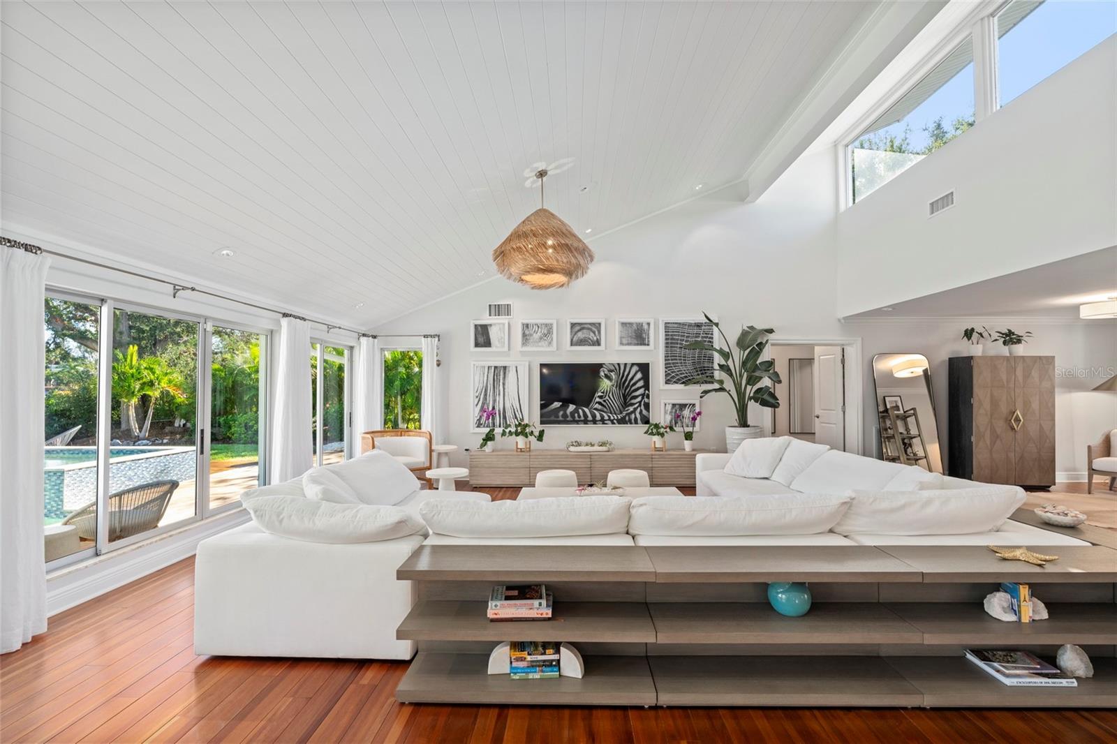 HARBOR ACRES - Residential