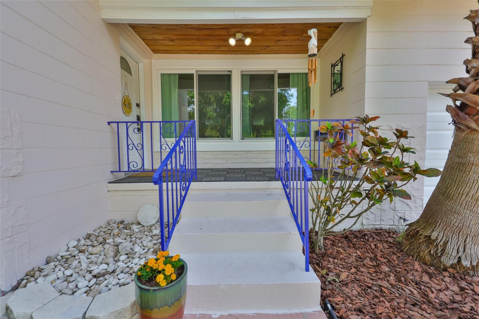 913 CHESTER DRIVE