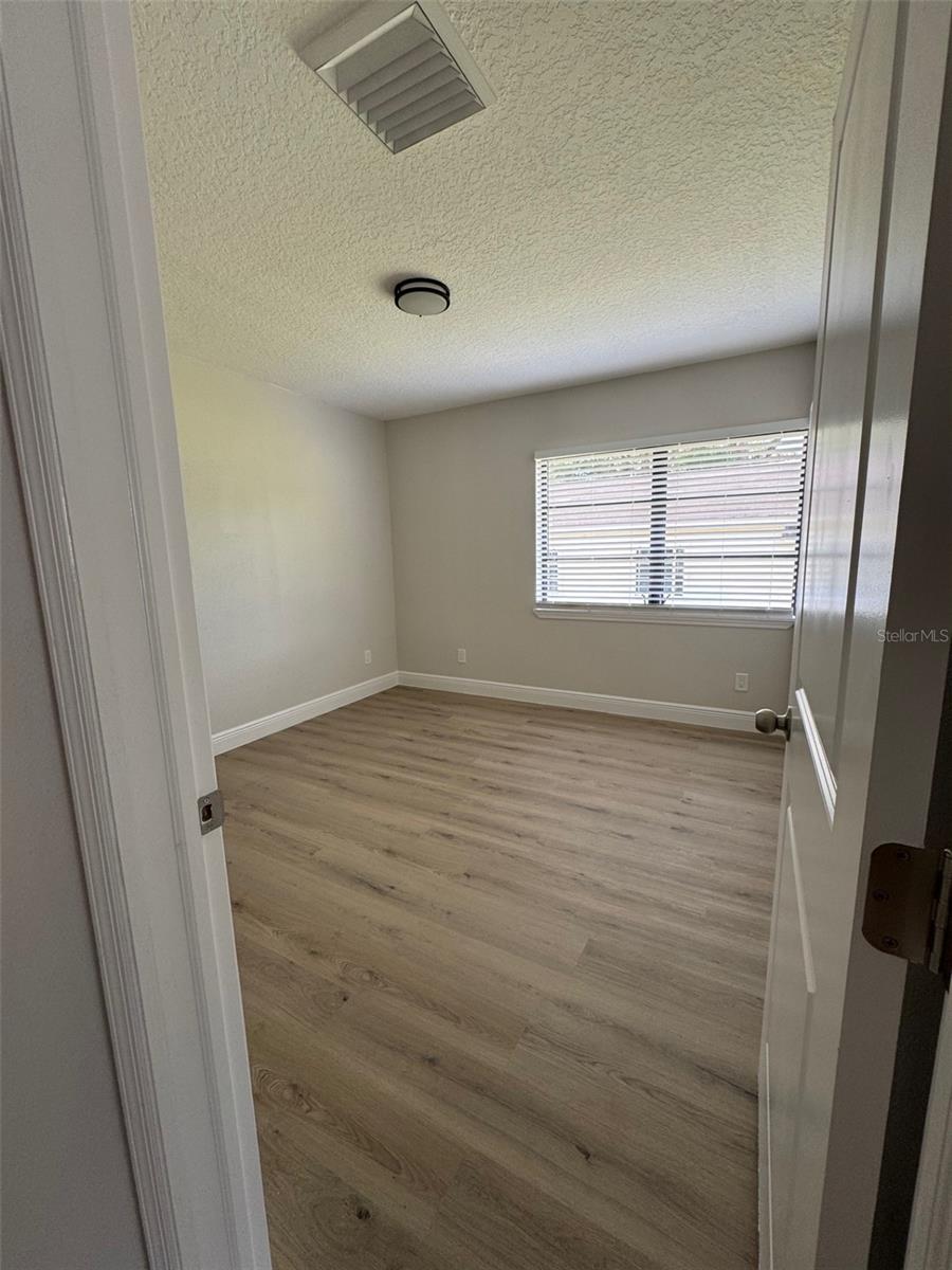 MCRAE & ROBSONS SUB - Residential Lease