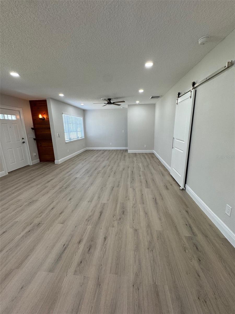 MCRAE & ROBSONS SUB - Residential Lease