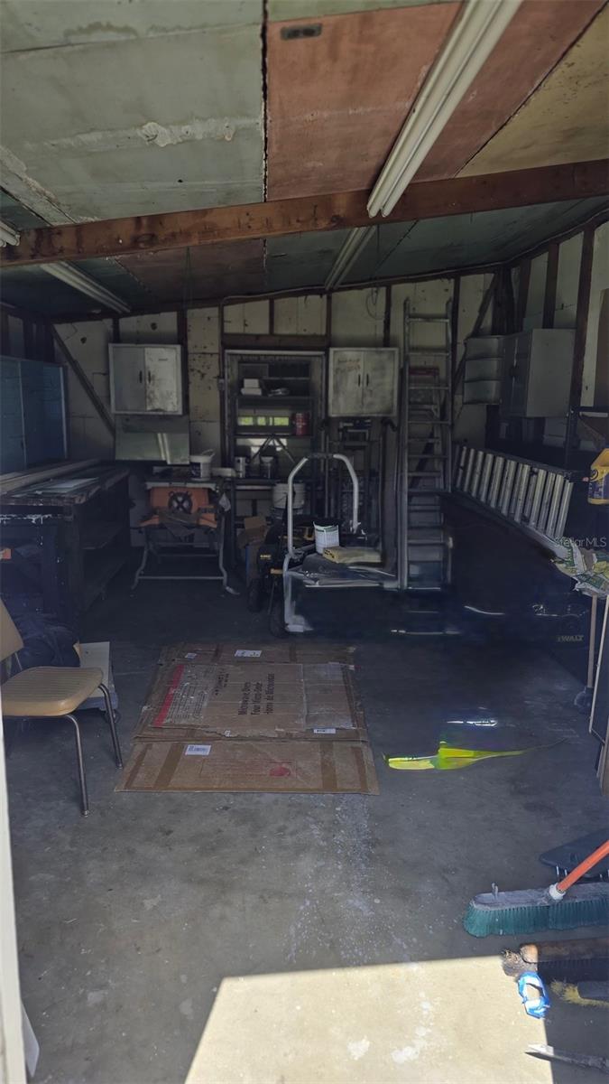 MCRAE & ROBSONS SUB - Residential Lease