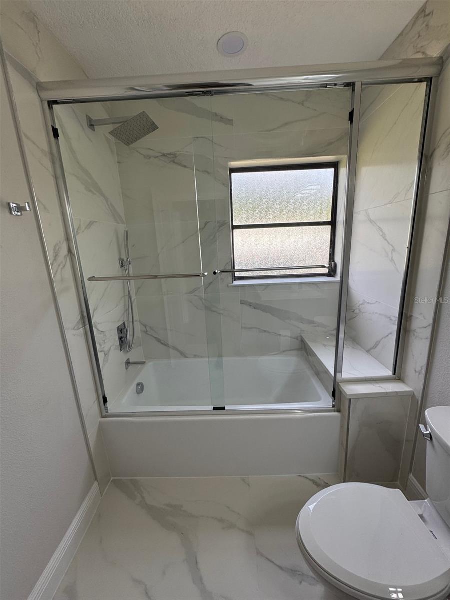 MCRAE & ROBSONS SUB - Residential Lease