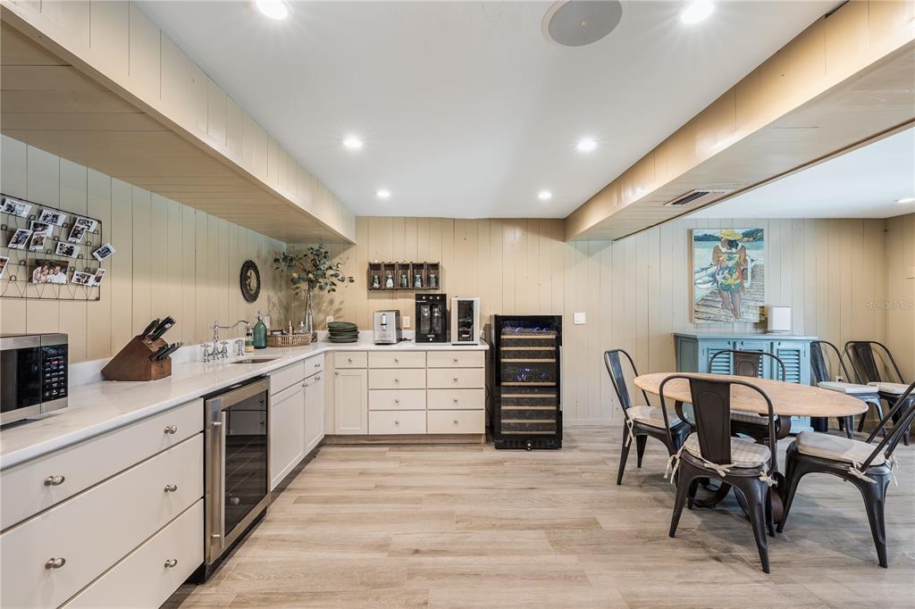 HARBOR DRIVE WATERWAYS - Residential