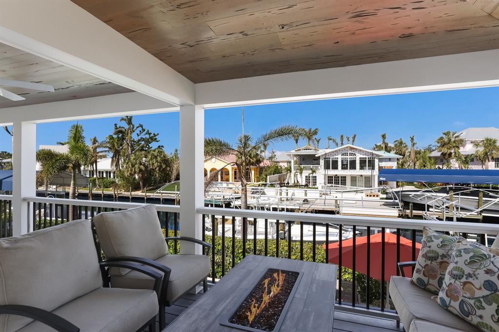 HARBOR DRIVE WATERWAYS - Residential