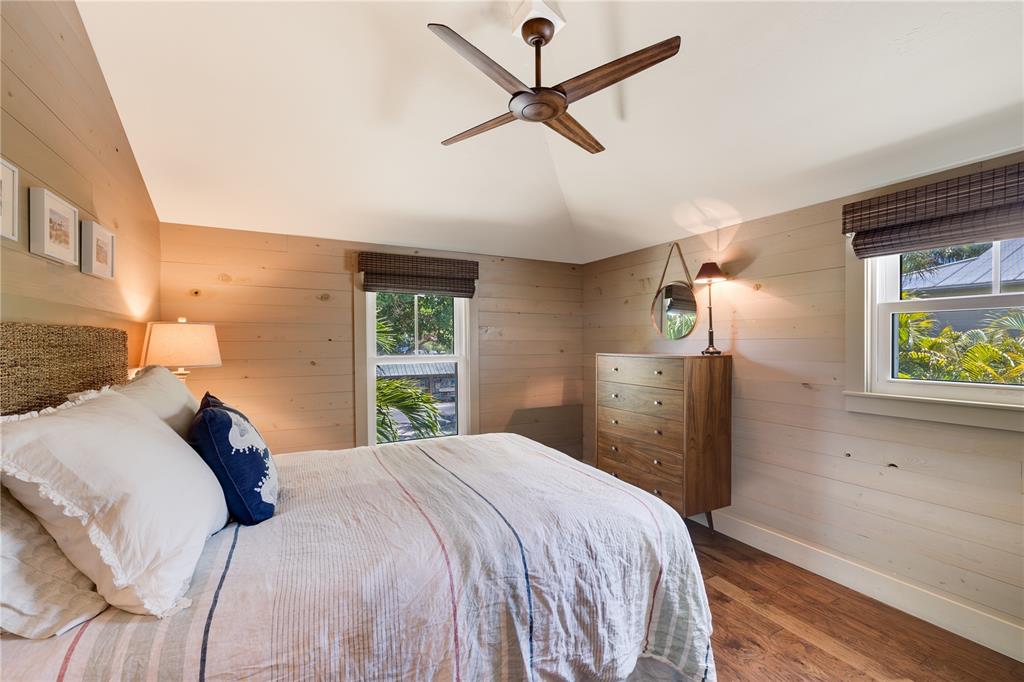 HARBOR DRIVE WATERWAYS - Residential