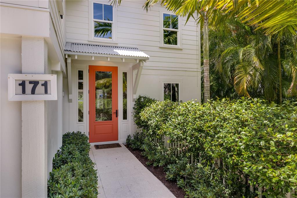 HARBOR DRIVE WATERWAYS - Residential