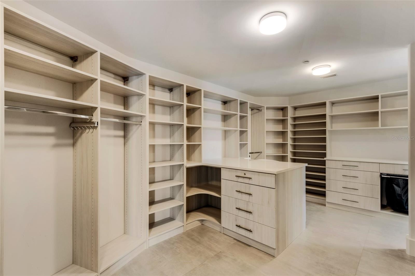 THE PHOENIX - Residential