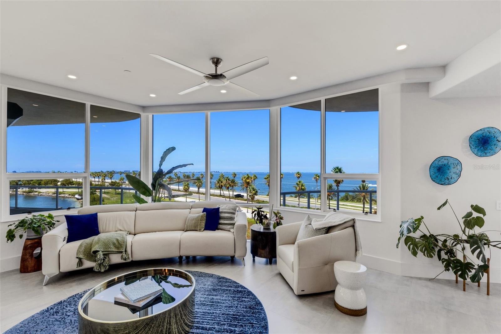 THE PHOENIX - Residential