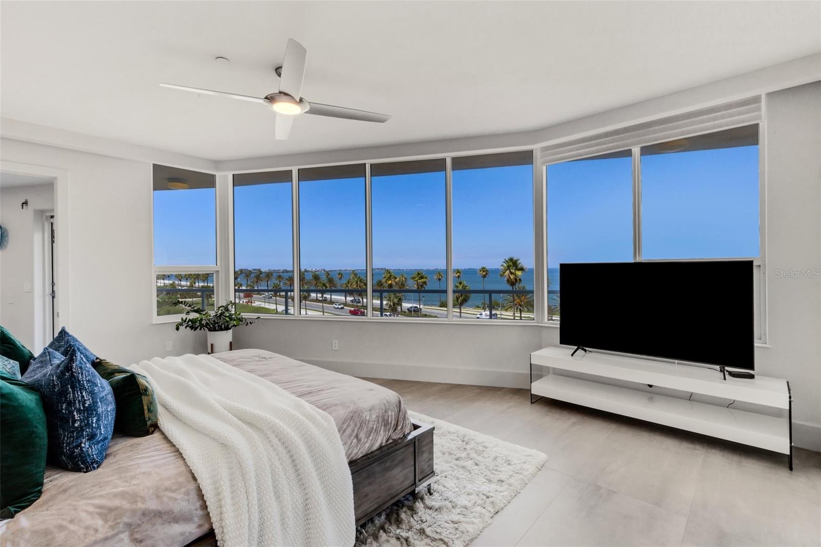 THE PHOENIX - Residential