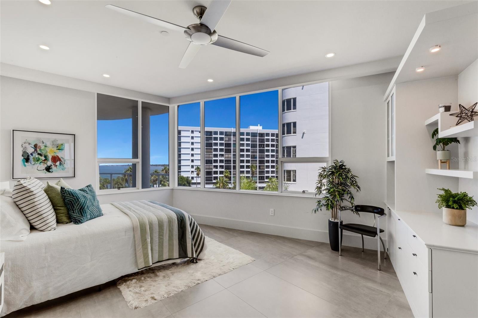 THE PHOENIX - Residential